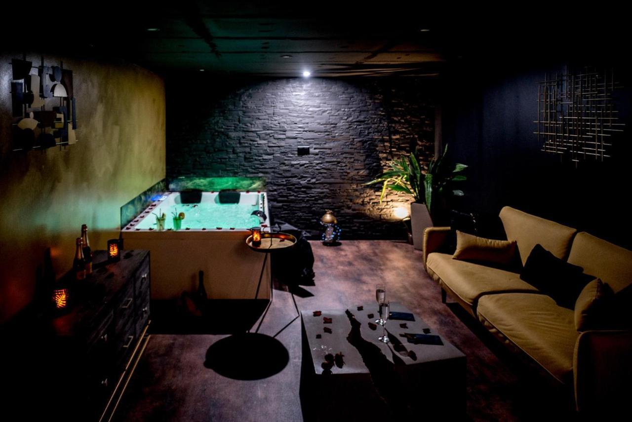 Love Suites & Spa "Le Loft" Avec Jacuzzi Privatif Médis Exterior foto